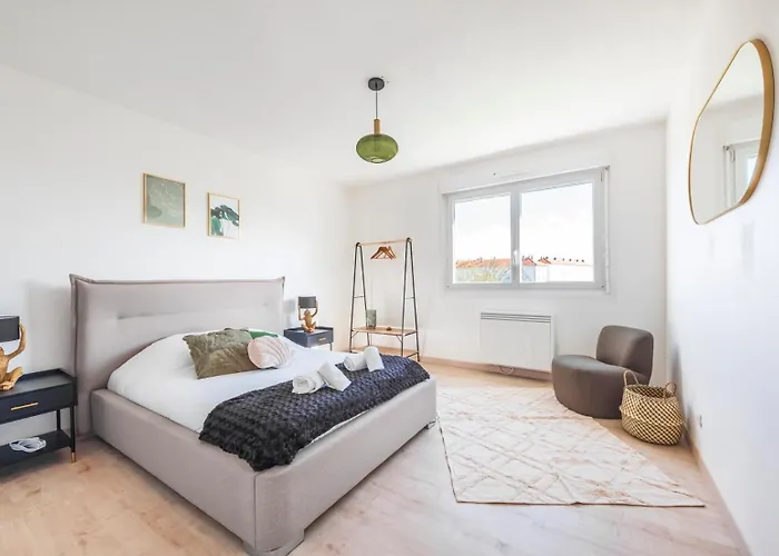 Nouveau - Vivacity - Gare Apartment